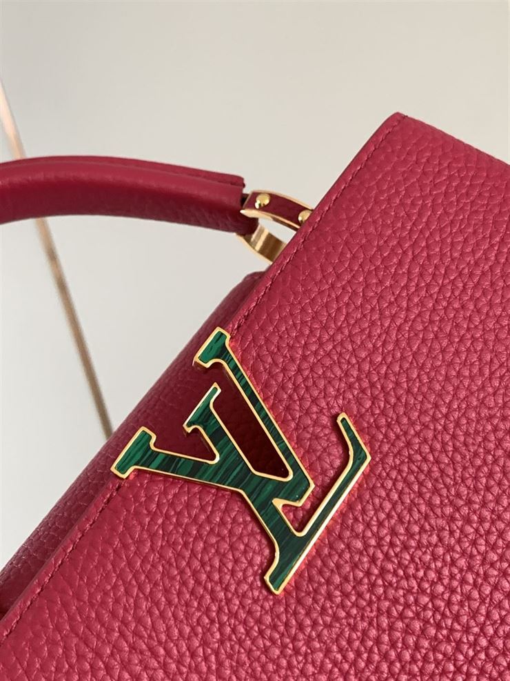 LOUIS VUITTON CAPUCINES BB Pink