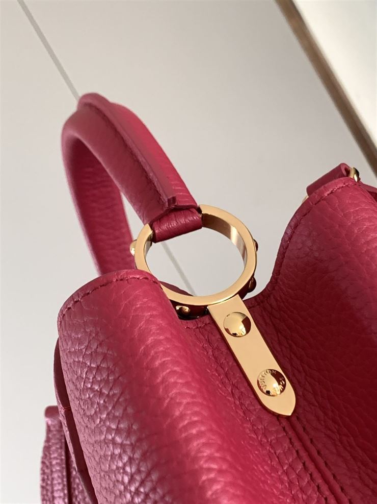 LOUIS VUITTON CAPUCINES BB Pink