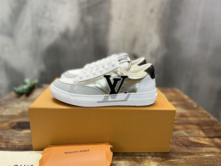 LOUIS VUITTON CHARLIE SNEAKER - LVS058