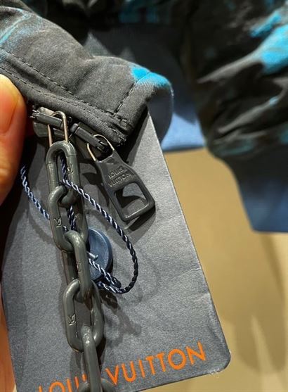 LOUIS VUITTON COAT - LVC005