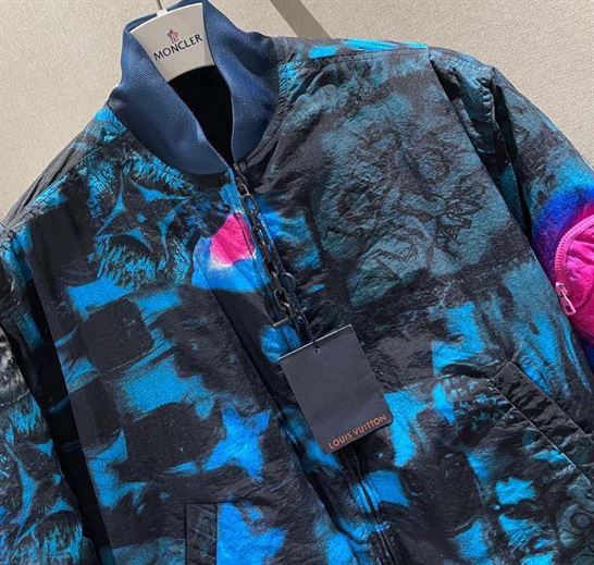 LOUIS VUITTON COAT - LVC005