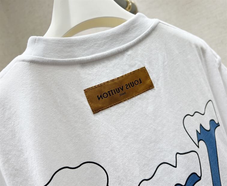LOUIS VUITTON DO A KICKFLIP T-SHIRT - LVTS007