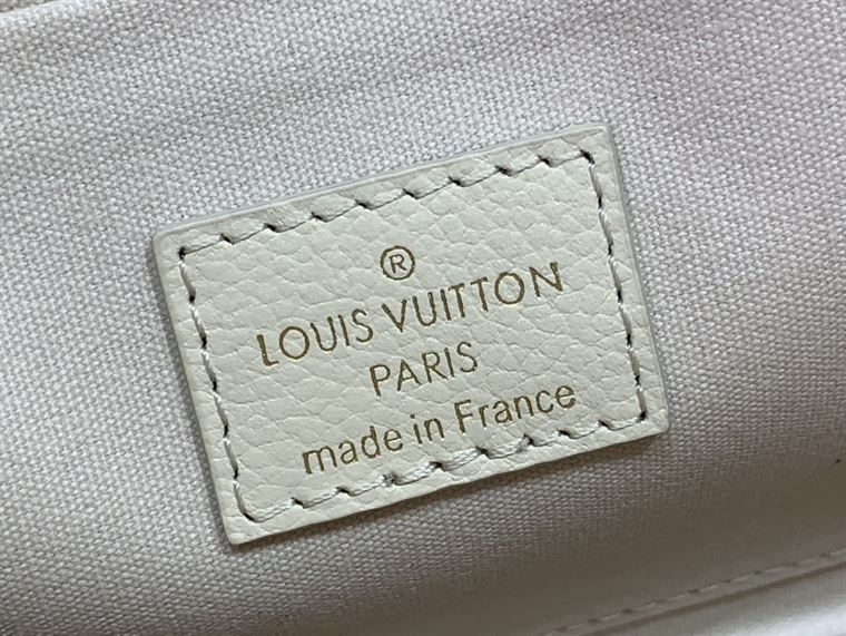 LOUIS VUITTON FELICIE POCHETTE MONOGRAM EMPREINTE LEATHER