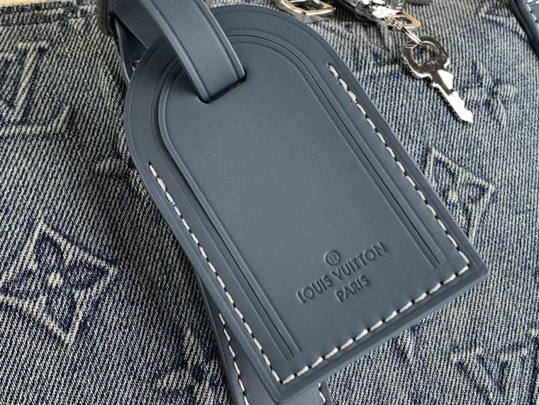 LOUIS VUITTON KEEPALL BANDOULIERE 50 - LVB052