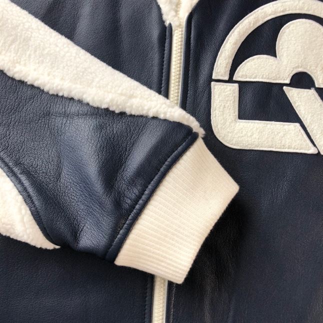 LOUIS VUITTON LEATHER MIX TEDDY - LVC036