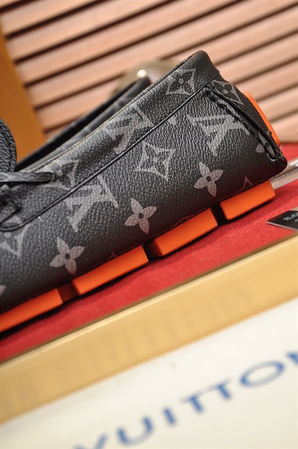 LOUIS VUITTON LV DRIVER MOCASSIN - VL032