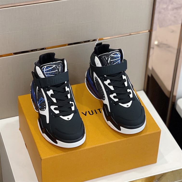 LOUIS VUITTON LV TRAINER 2 SNEAKER - LVS055