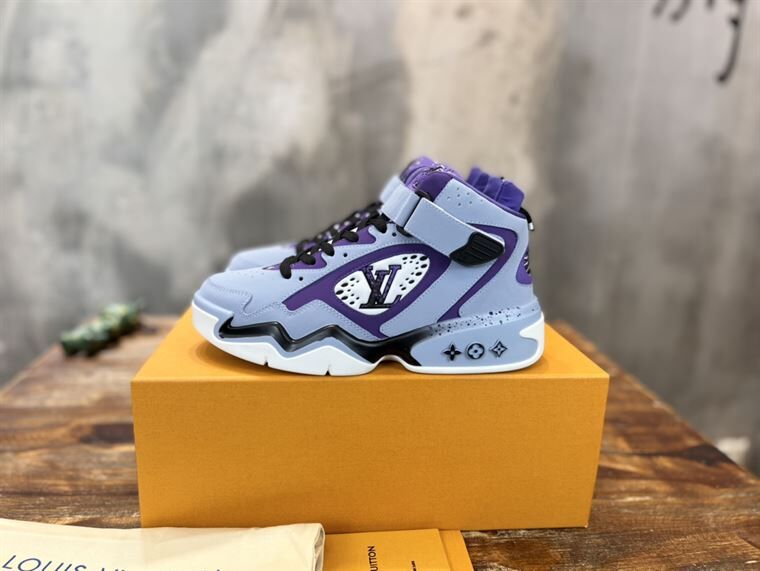 LOUIS VUITTON LV TRAINER 2 SNEAKER - LVS072