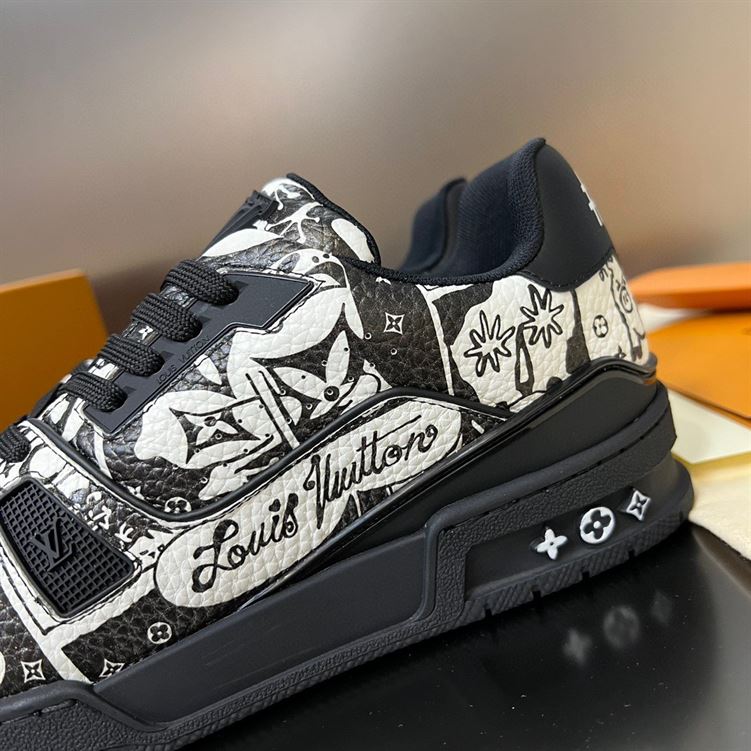 LOUIS VUITTON LV TRAINER COMIC MOTIFS BLACK WHITE - LVS146