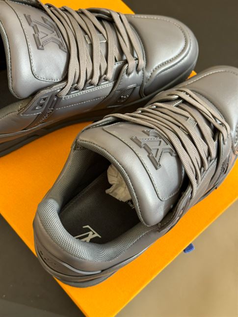 LOUIS VUITTON LV TRAINER SNEAKER - LVS179