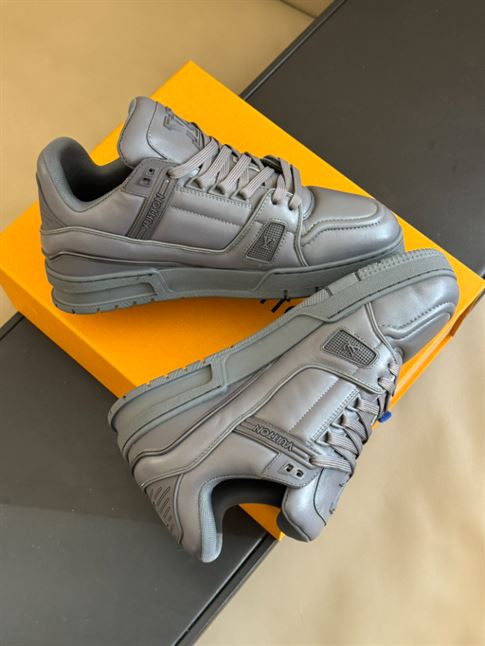 LOUIS VUITTON LV TRAINER SNEAKER - LVS179