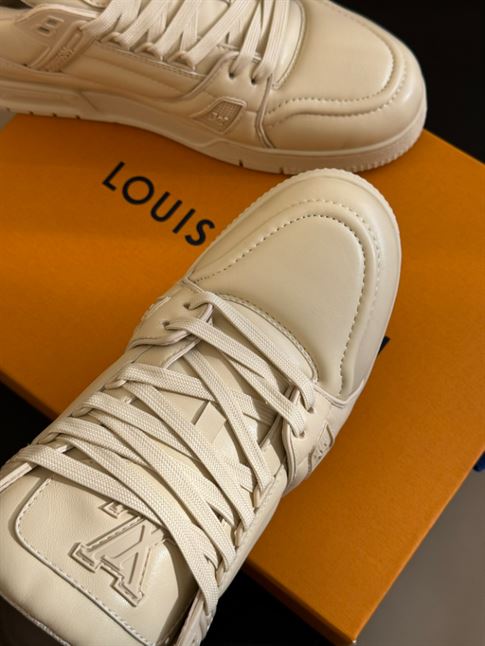 LOUIS VUITTON LV TRAINER SNEAKER - LVS180