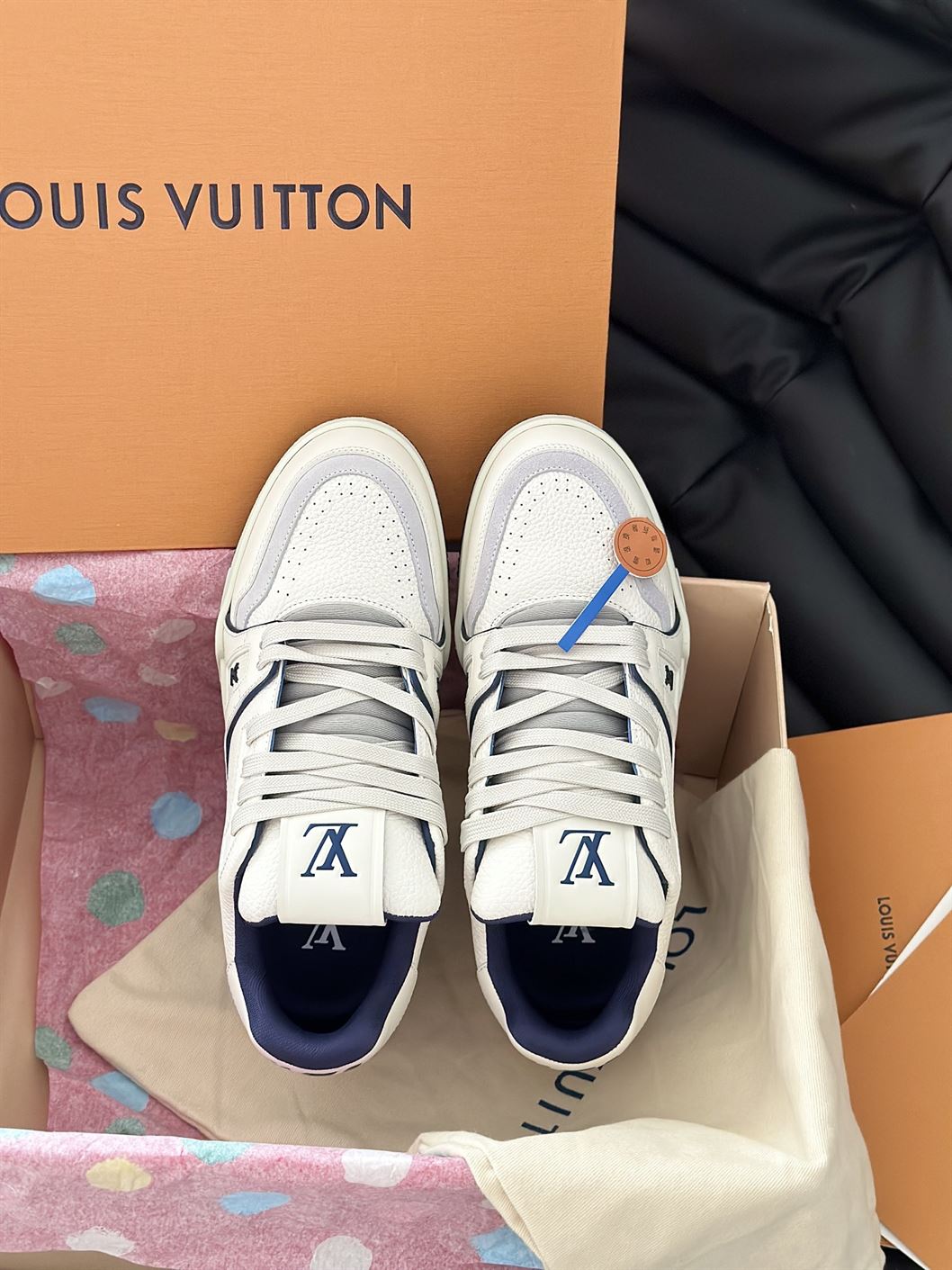 LOUIS VUITTON LV TRAINER SNEAKER - LVS193