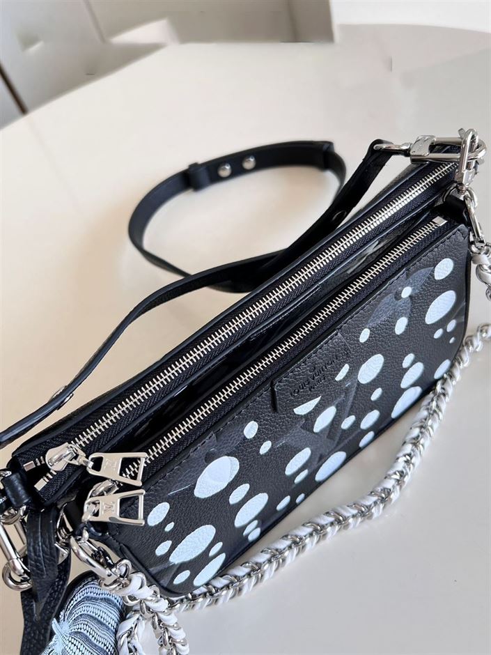 LOUIS VUITTON LV X YK MULTI POCHETTE
