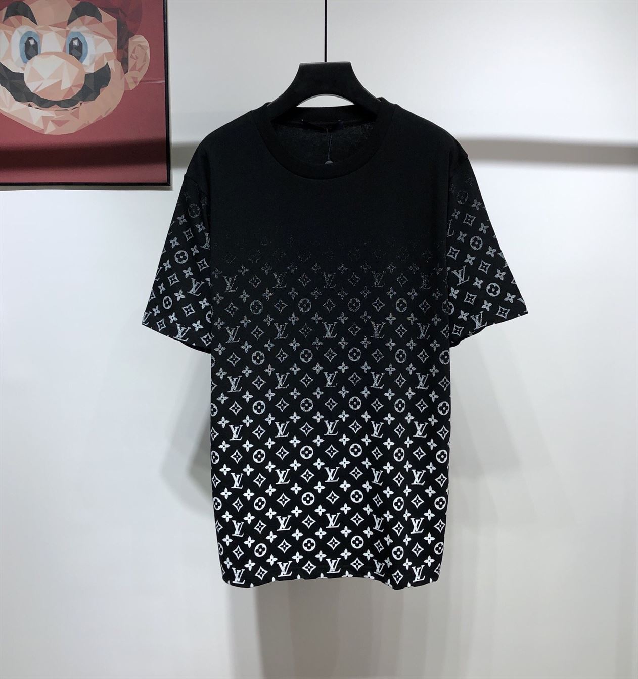 LOUIS VUITTON LVSE MONOGRAM GRADIENT T-SHIRT - LVTS054