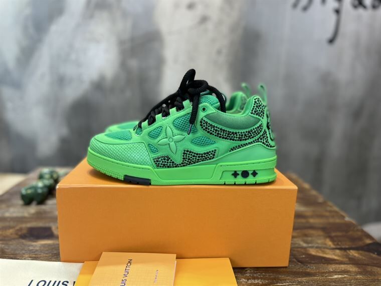 LOUIS VUITTON LVSK8 SNEAKER - LVS077