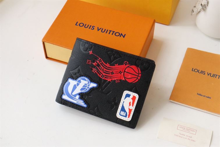 LOUIS VUITTON LVXNBA MULTIPLE WALLET
