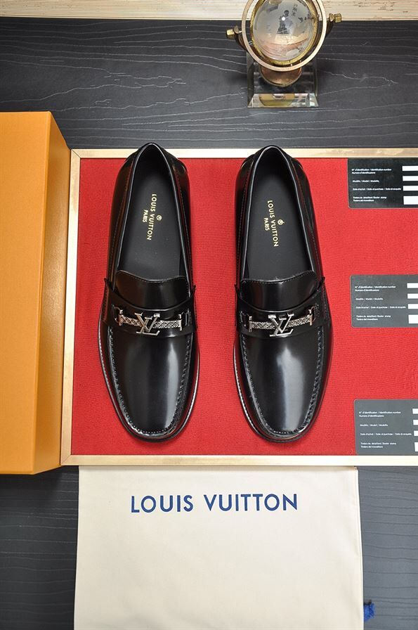 LOUIS VUITTON MAJOR LOAFER - VL002