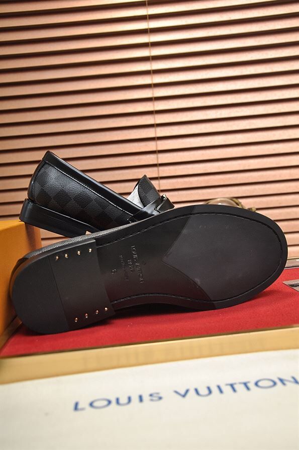 LOUIS VUITTON MAJOR LOAFER - VL004