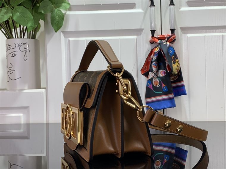 LOUIS VUITTON MINI DAUPHINE LOCK XL