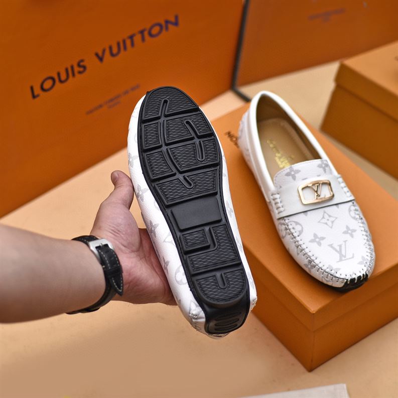 LOUIS VUITTON MOCCASIN - VL021