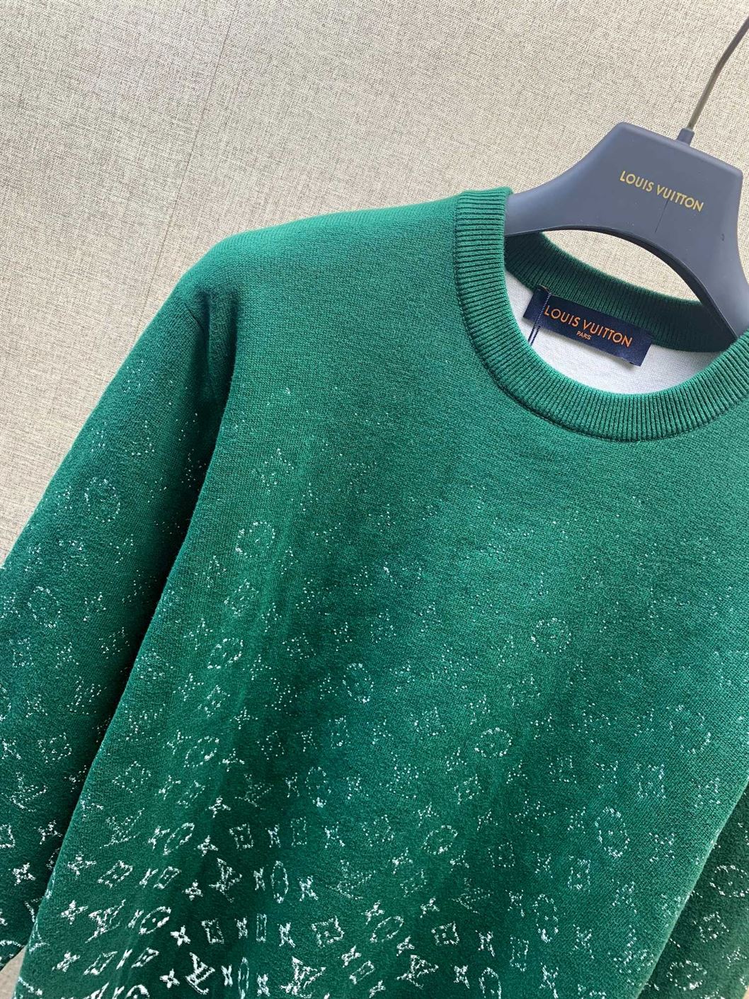 LOUIS VUITTON MONOGRAM GRADIENT COTTON CREWNECK - LVH051