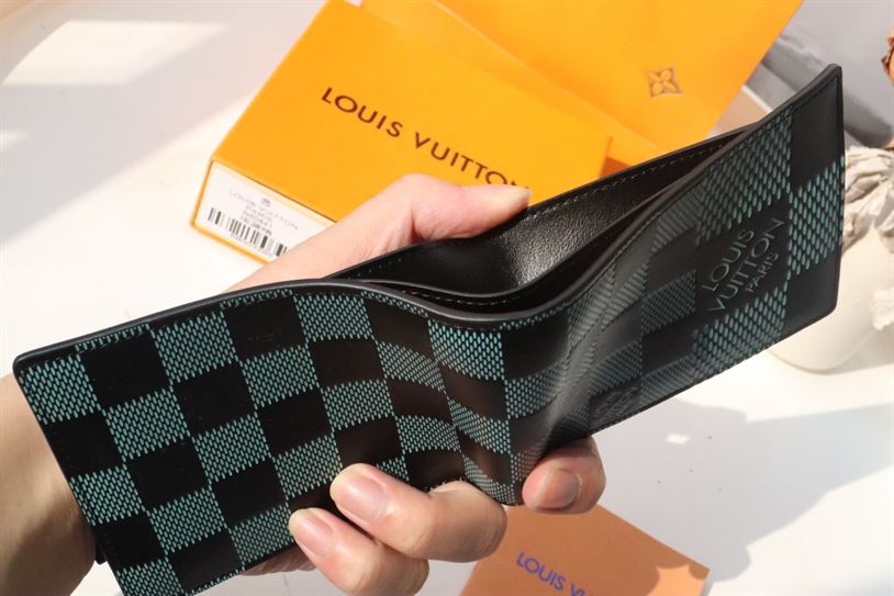 LOUIS VUITTON MULTIPLE WALLET