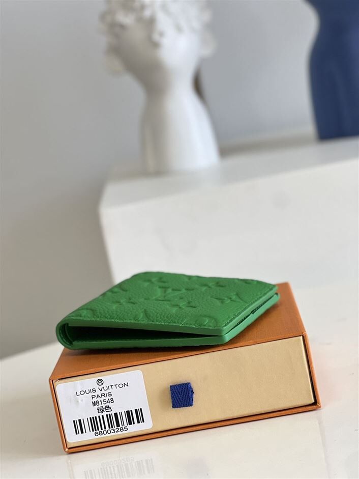 LOUIS VUITTON MULTIPLE WALLET IN GREEN