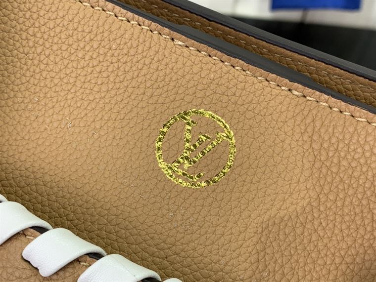 LOUIS VUITTON ON MY SIDE MM BROWN HIGH