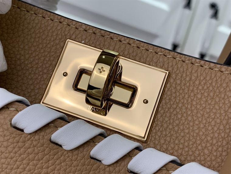 LOUIS VUITTON ON MY SIDE PM HIGH END