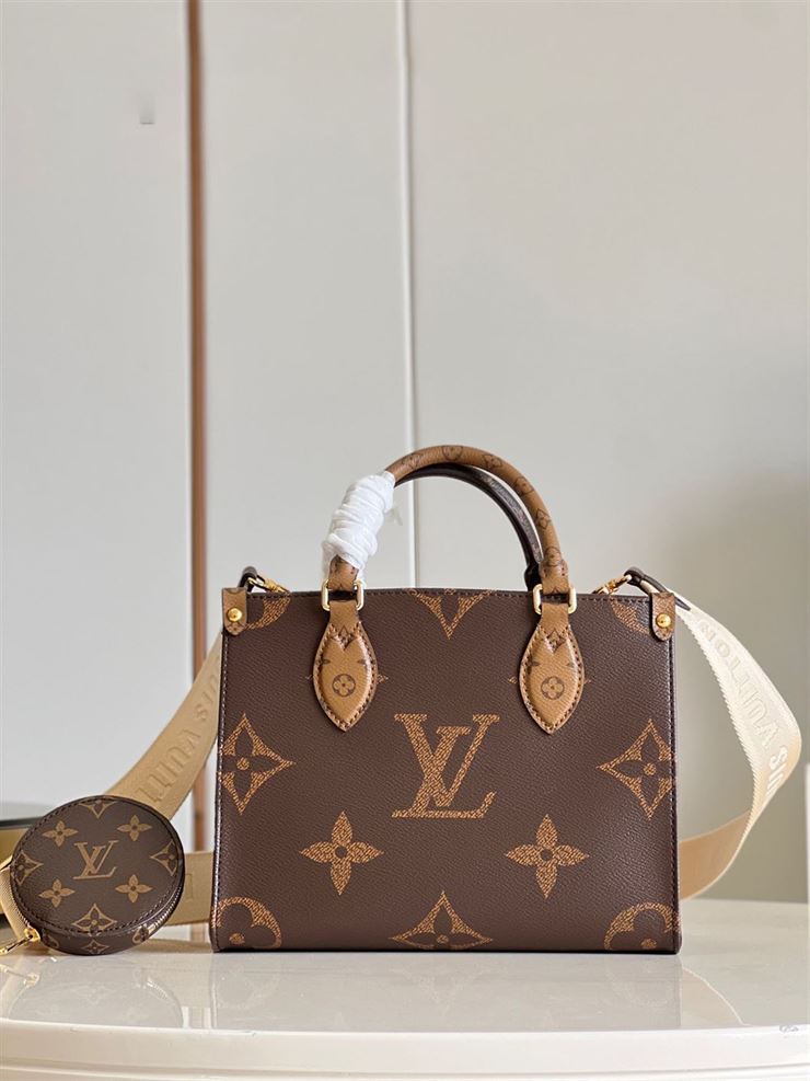 LOUIS VUITTON ONTHEGO PM MONOGRAM CANVAS