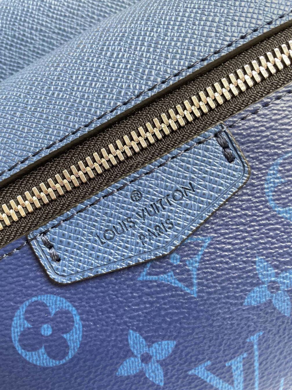 LOUIS VUITTON OUTDOOR MESSENGER - LVB019