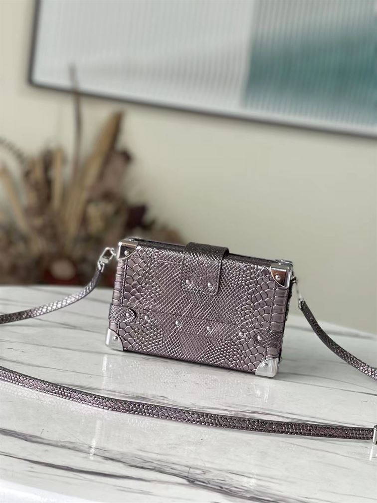 LOUIS VUITTON PETITE MALLE CROCODILIEN MAT