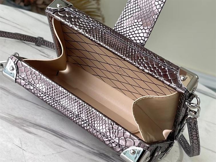 LOUIS VUITTON PETITE MALLE CROCODILIEN MAT