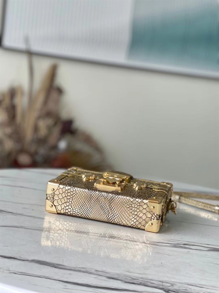 LOUIS VUITTON PETITE MALLE CROCODILIEN MAT