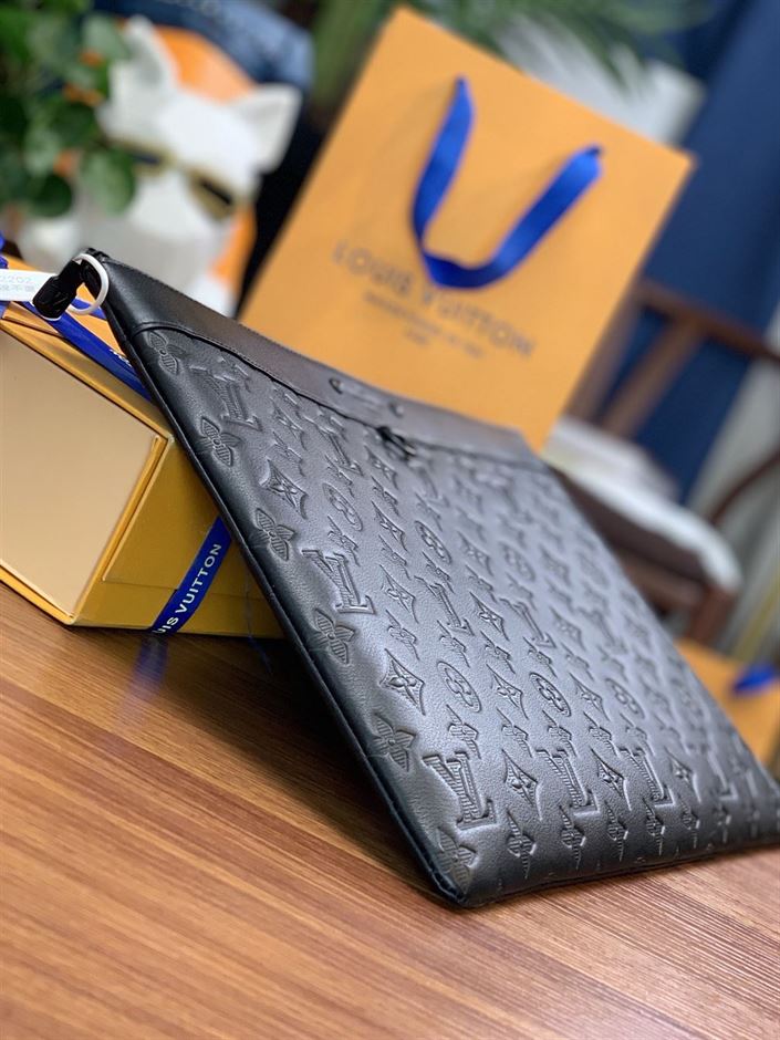 LOUIS VUITTON POCHETTE APOLLO BAG