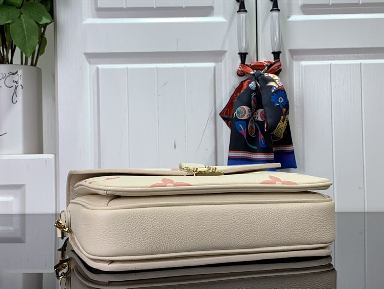 LOUIS VUITTON POCHETTE METIS MONOGRAM EMPREINTE LEATHER