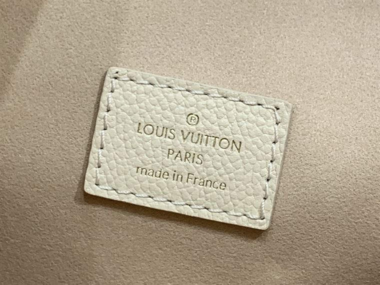 LOUIS VUITTON POCHETTE METIS MONOGRAM EMPREINTE LEATHER