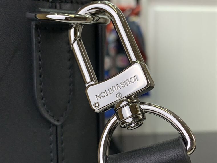 LOUIS VUITTON PORTE-DOCUMENTS VOYAGE PM BRIEFCASE - LVB039