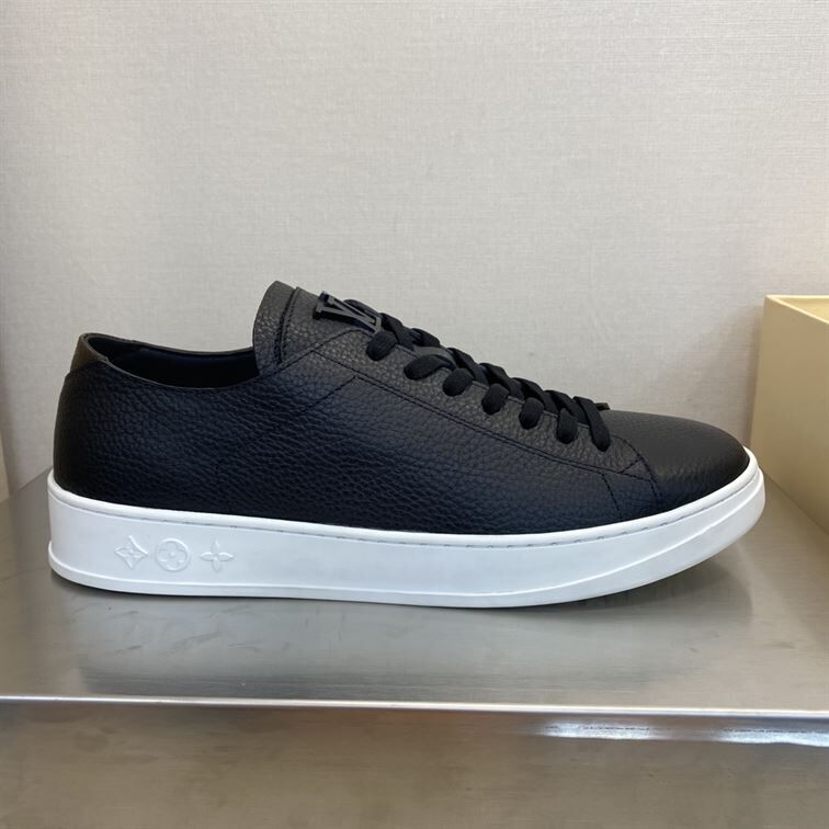 LOUIS VUITTON RESORT TRAINER SNEAKER - LVS083