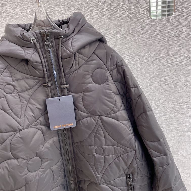 LOUIS VUITTON REVERSIBLE MONOGRAM PUFFER JACKET - LVC016