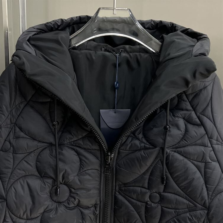 LOUIS VUITTON REVERSIBLE MONOGRAM PUFFER JACKET - LVC028