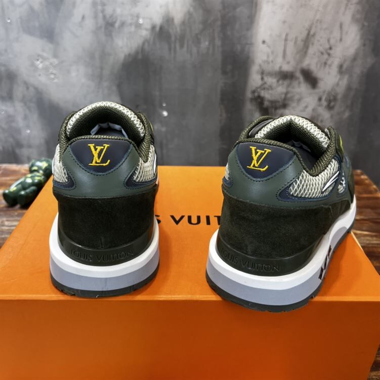 LOUIS VUITTON RUN AWAY SNEAKER - LVS073