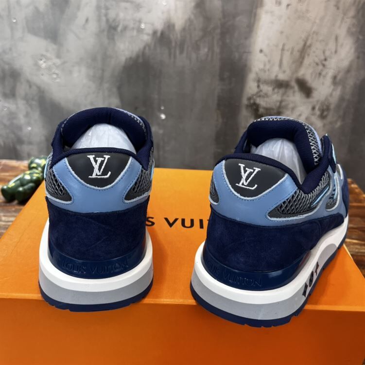 LOUIS VUITTON RUN AWAY SNEAKER - LVS074