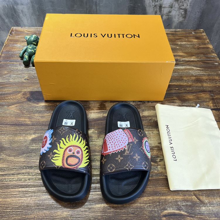 LOUIS VUITTON SANDALS - LVSD015
