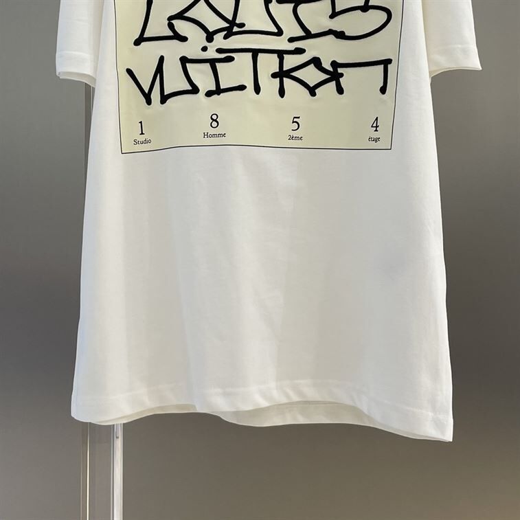 LOUIS VUITTON SIGNATURE PRINT T-SHIRT - LVTS046