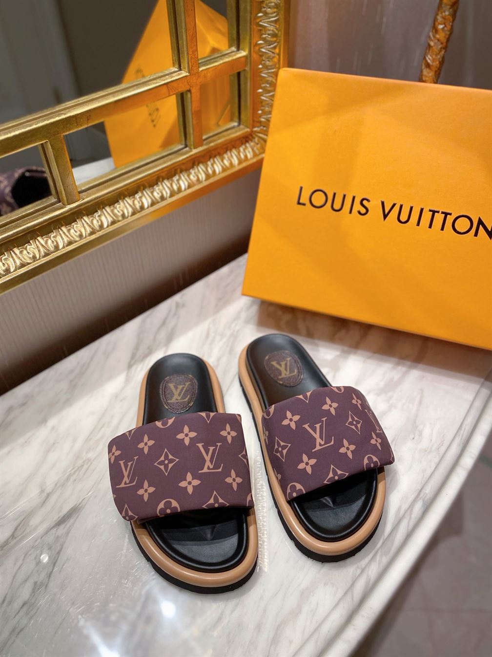 LOUIS VUITTON SLIDES - LVSD009