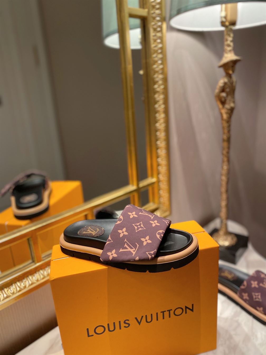 LOUIS VUITTON SLIDES - LVSD009