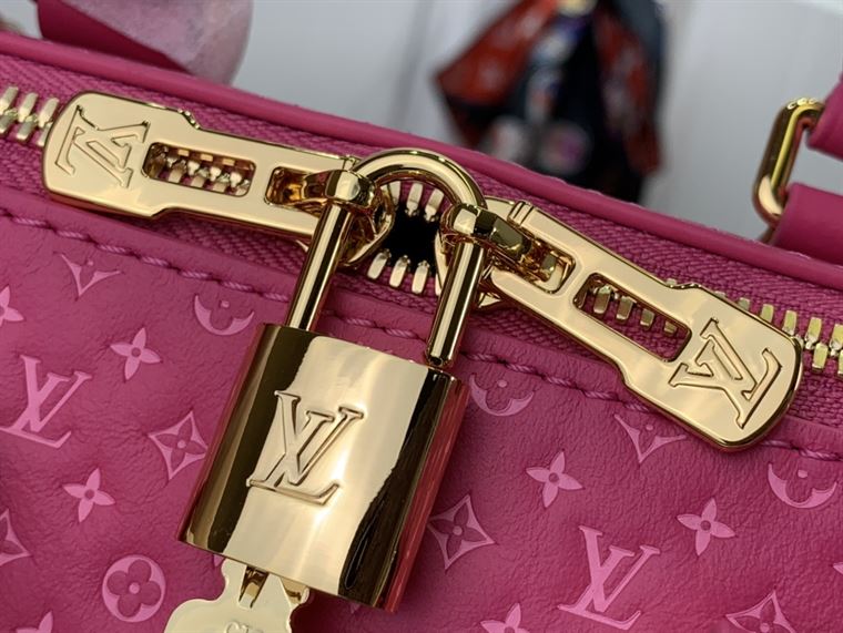 LOUIS VUITTON SPEEDY BANDOULIERE 20 Pink