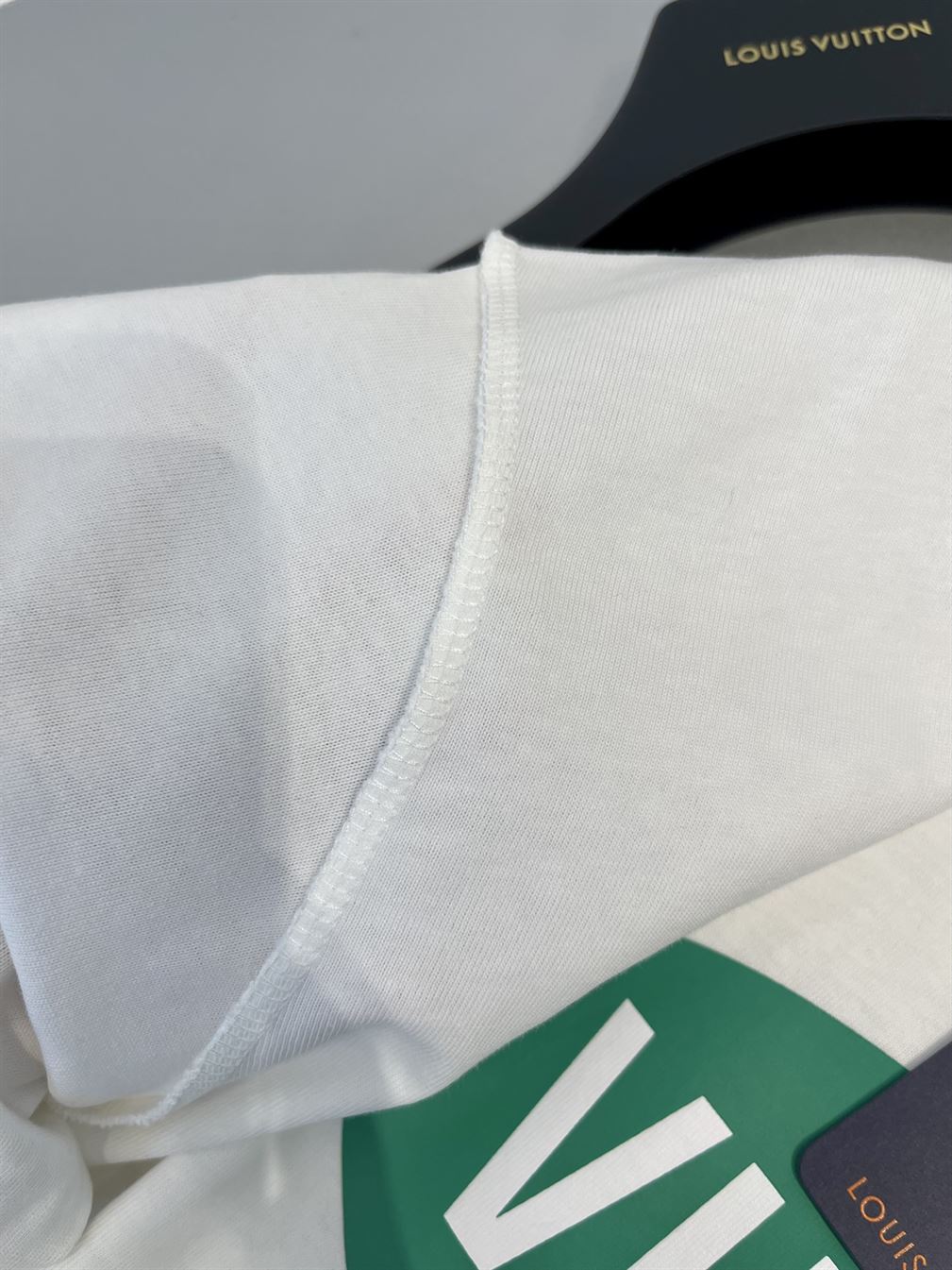 LOUIS VUITTON T-SHIRT - LVTS016